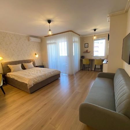 Ferienwohnung Amber Studio Oradea Exterior foto