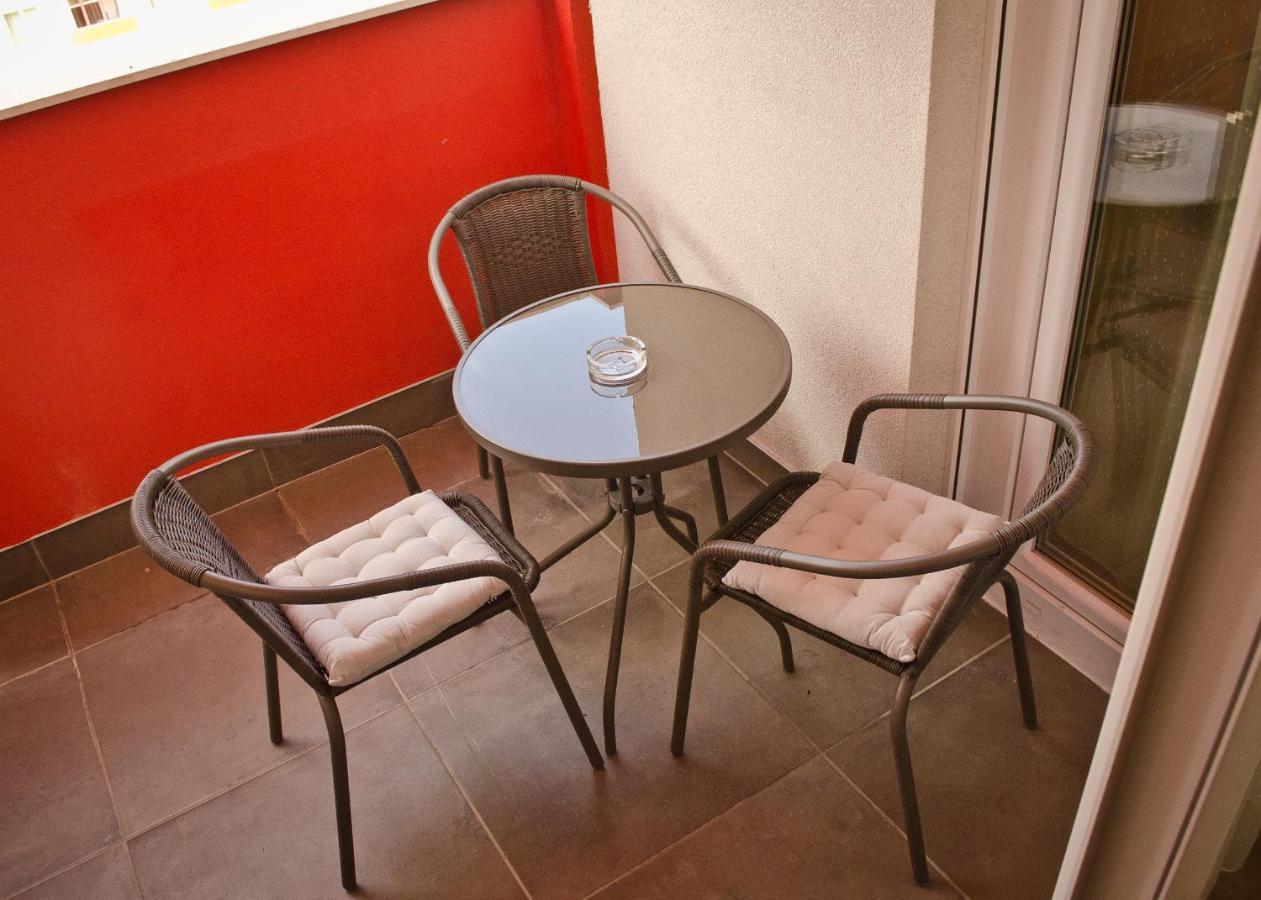 Ferienwohnung Amber Studio Oradea Exterior foto
