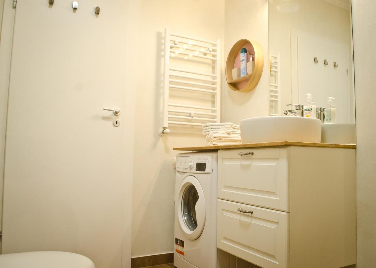 Ferienwohnung Amber Studio Oradea Exterior foto