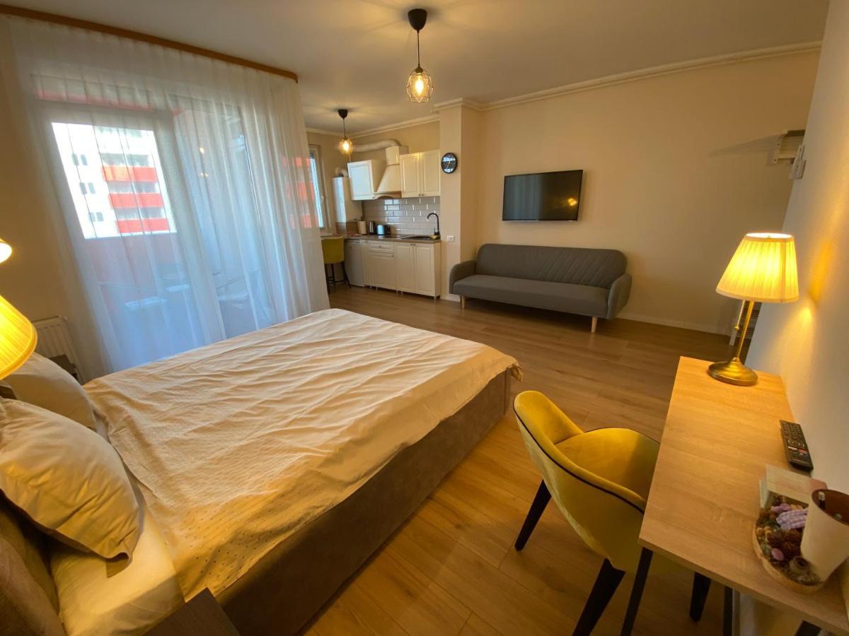 Ferienwohnung Amber Studio Oradea Exterior foto