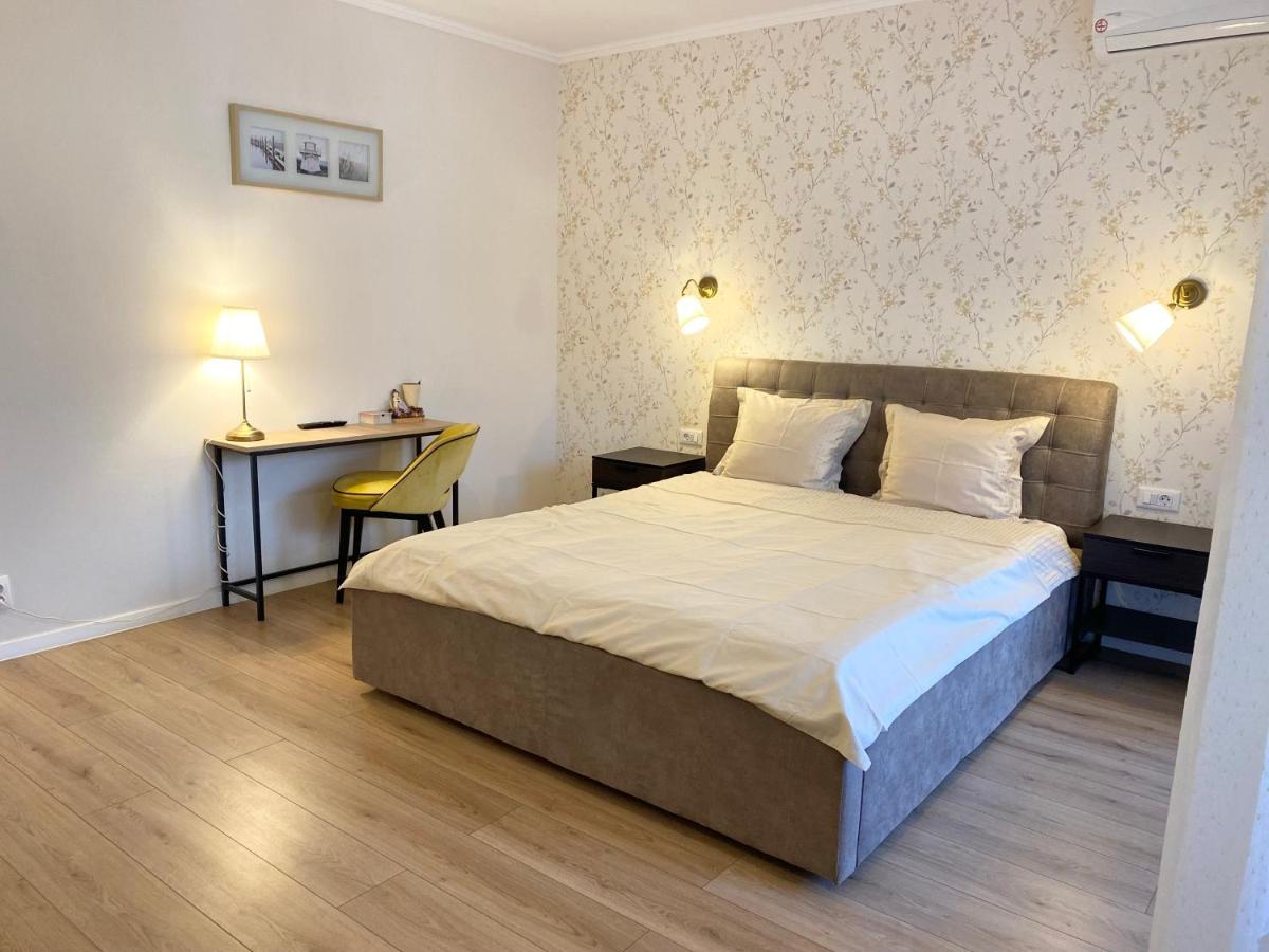 Ferienwohnung Amber Studio Oradea Exterior foto